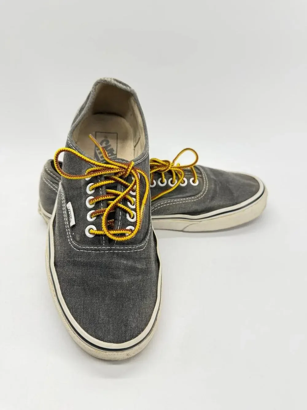 Vans Authentic Unisex Men’s 8 Women’s 9.5 Gray Canvas Low Top Skate Shoes